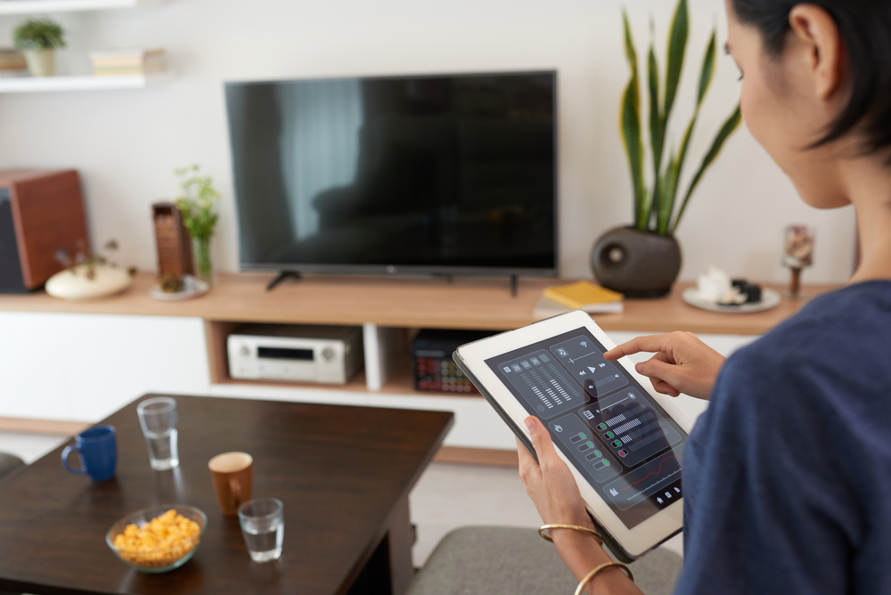 Varieties of smart homes